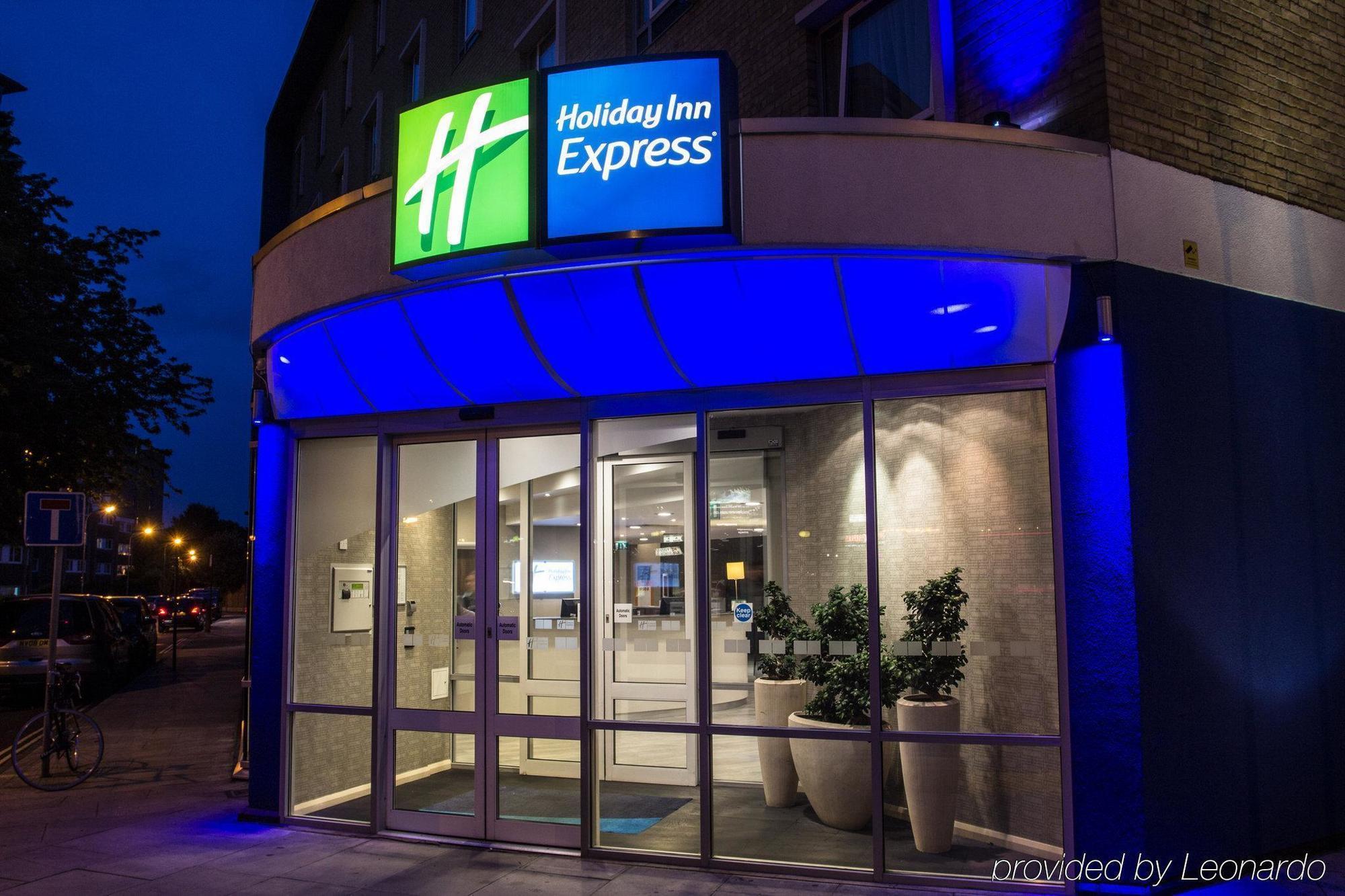 Holiday Inn Express Earls Court, An Ihg Hotel Londyn Zewnętrze zdjęcie